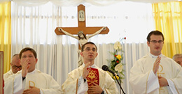 Tisuće vjernika na mladoj misi vlč. Krunoslava Siroglavića u Oriovcu